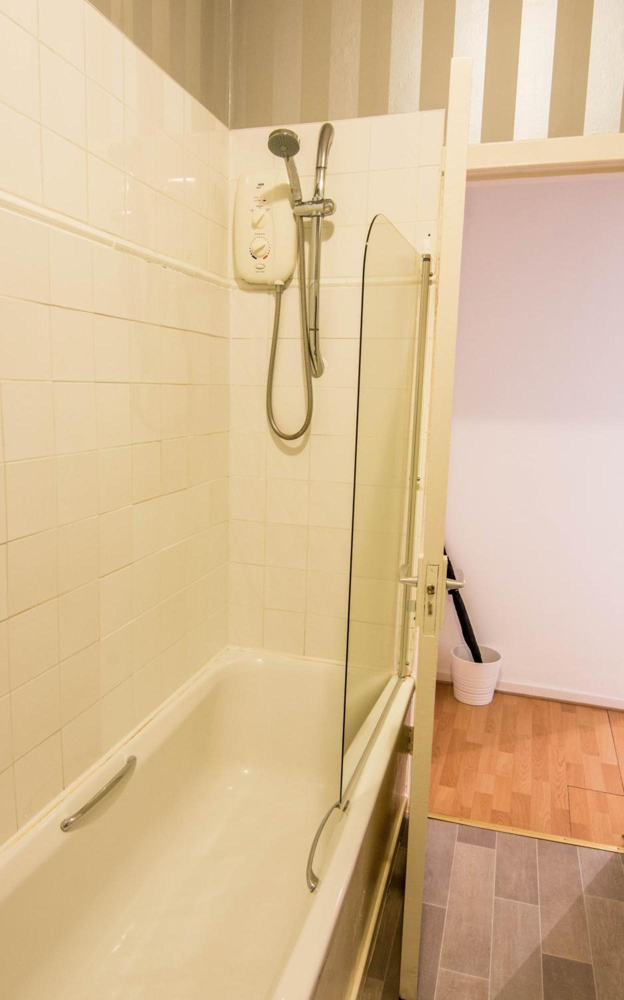 Tron Square - 419 Apartment เอดินบะระ ภายนอก รูปภาพ